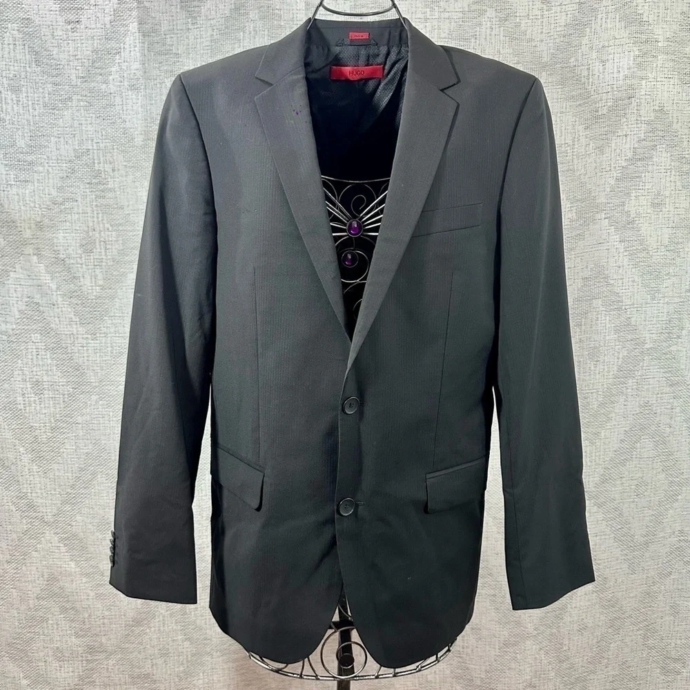 Hugo Boss black pinstripe astro/hill7 blazer size 38R